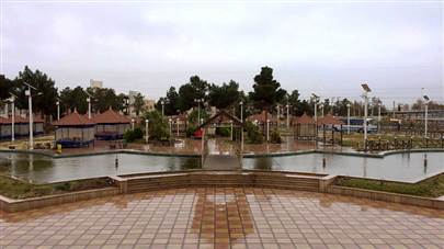 حیاط هتل زنبق یزد